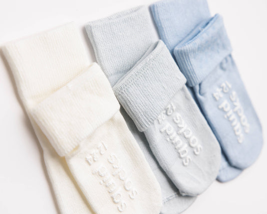 Casen - Non-Slip Baby Socks in Ivory, Powder and Baby Blue