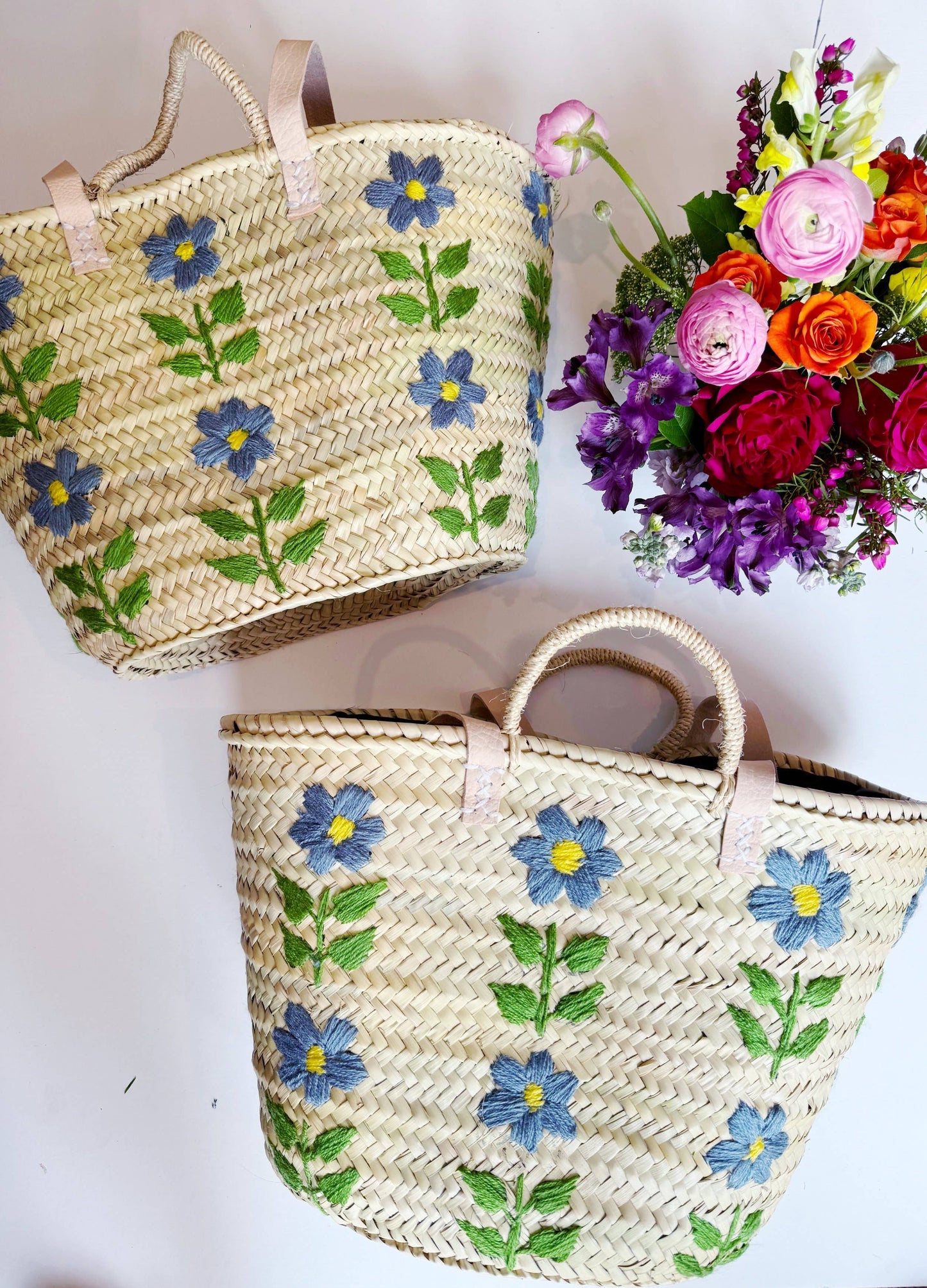 Straw Floral Embroidered Tote Bag