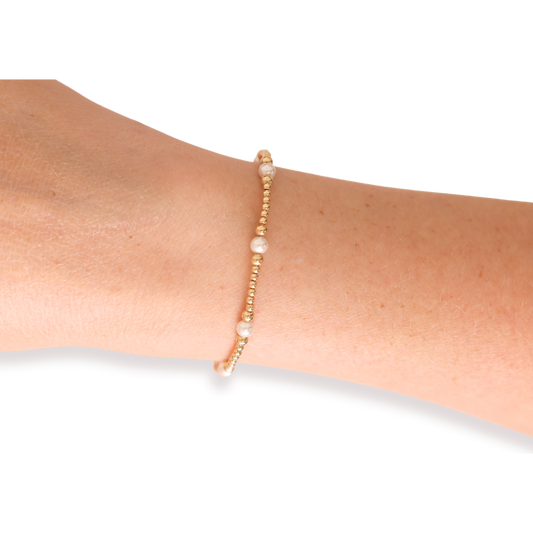 Dainty Sutton Pearl Bracelet in Gold