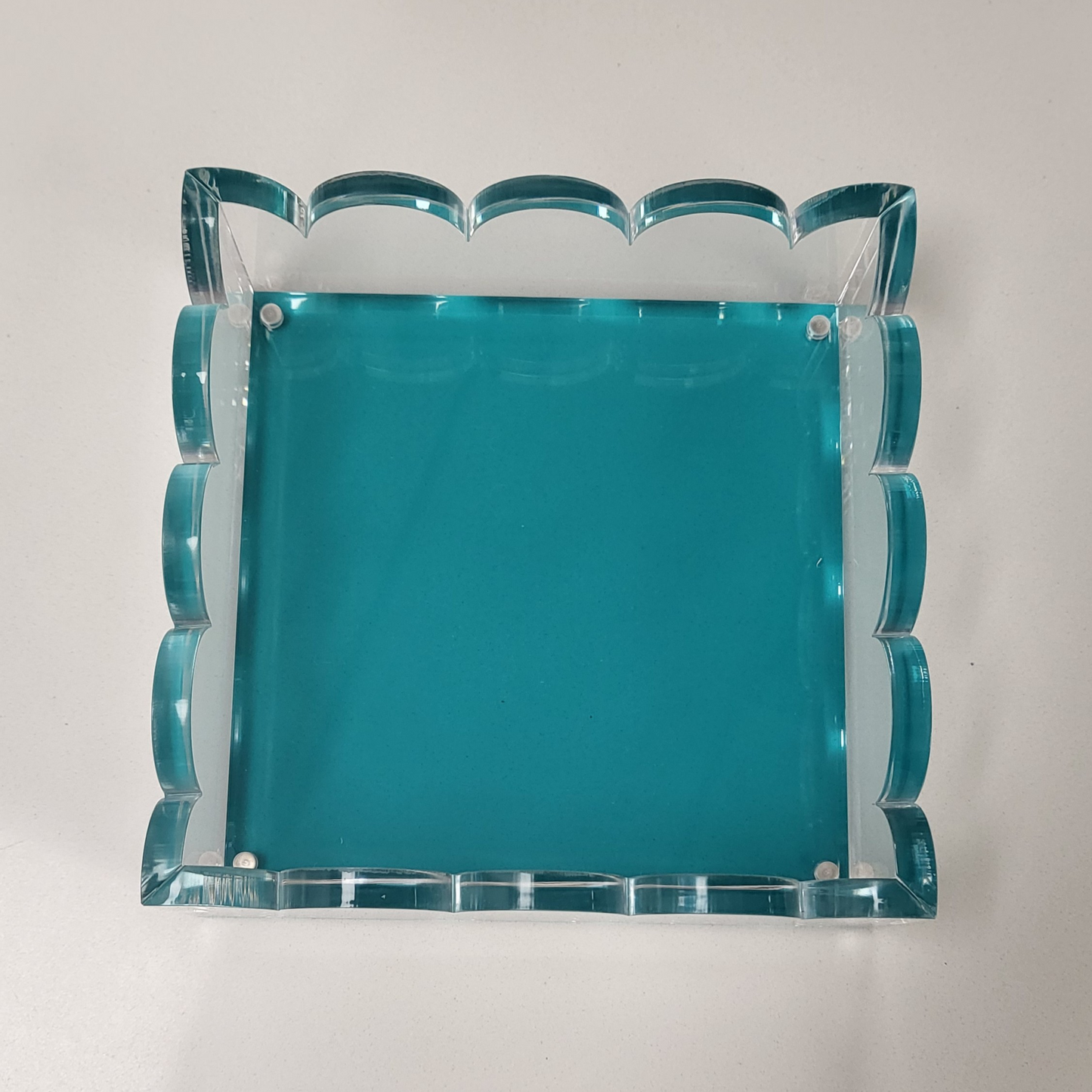 Scallop Acrylic Tray with Magnetic Back