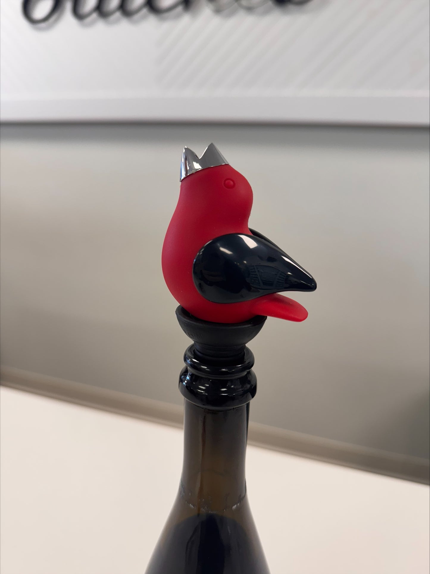 Chirpy Top Wine Pourer