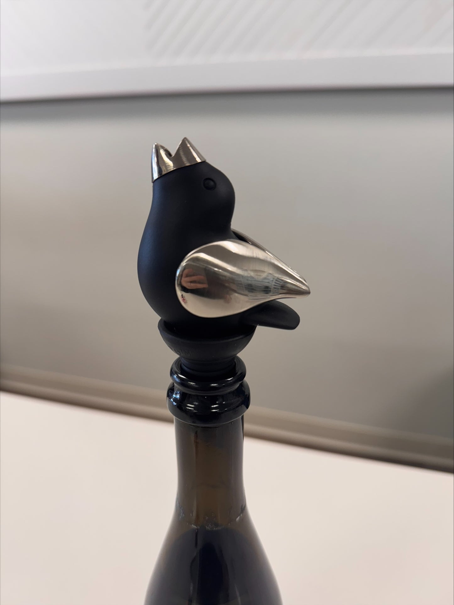 Chirpy Top Wine Pourer