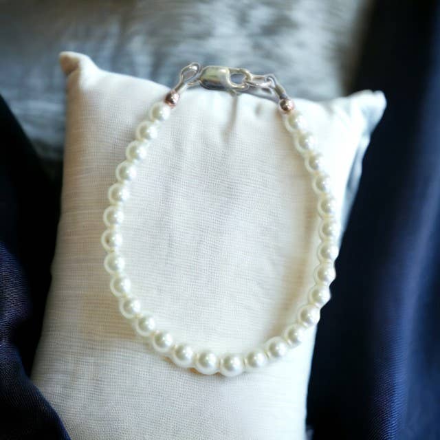 Classic Pearl Bracelet