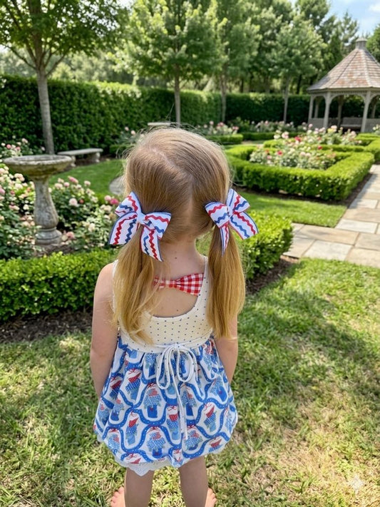 Medium Patriotic Ric-Rac Linen Bow