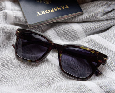 Sandy Polarized Sunglasses - Olive Botanico