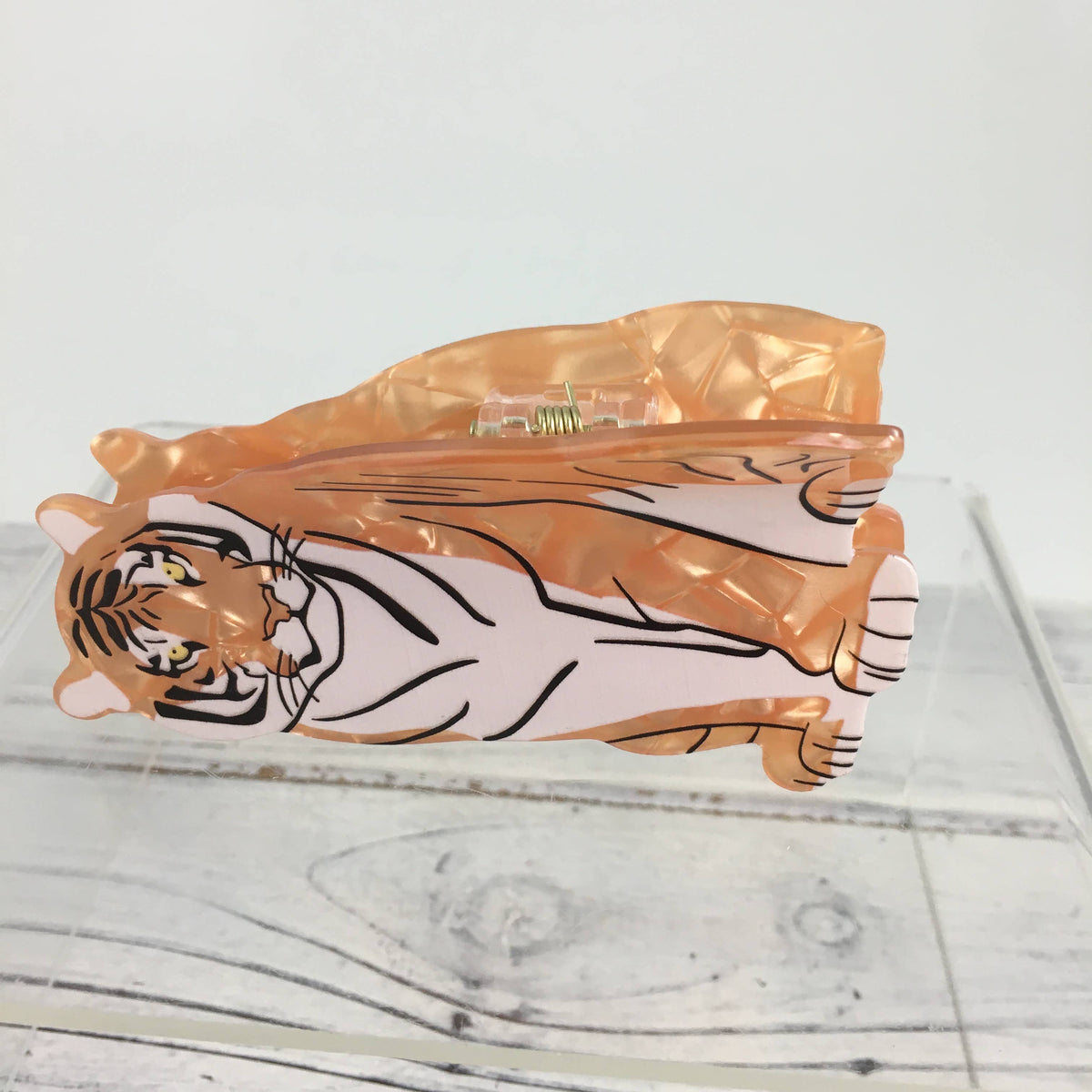 Tiger claw clip