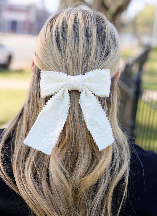 Blakely Pearl Lined Bow