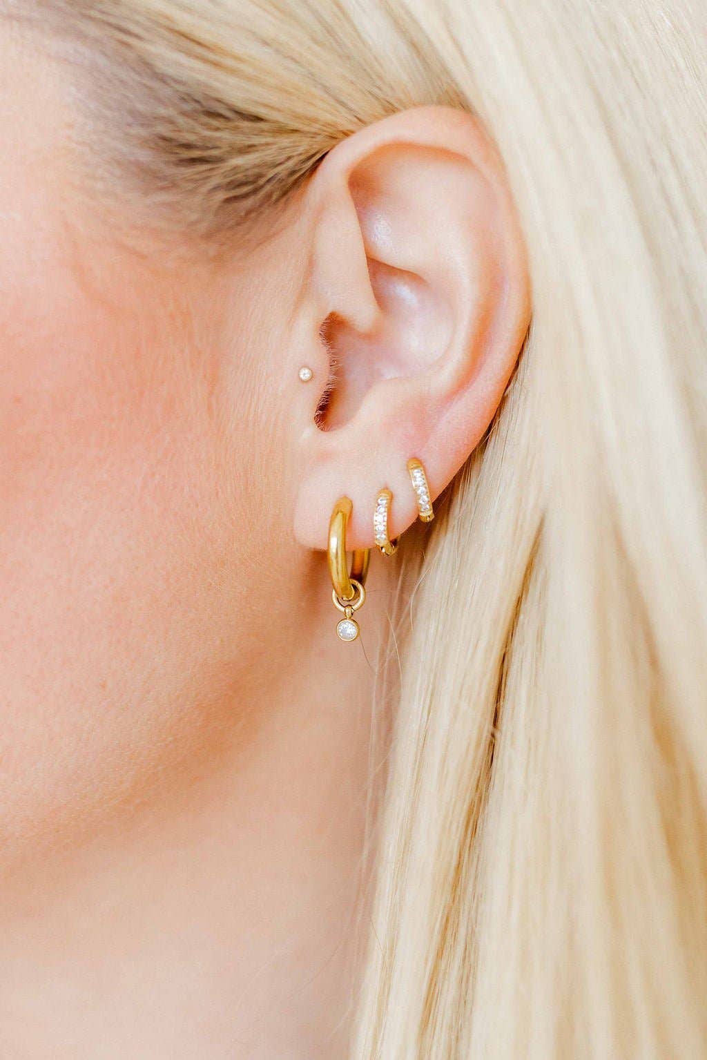 Scarlett Hoop Huggie Earring - Gold