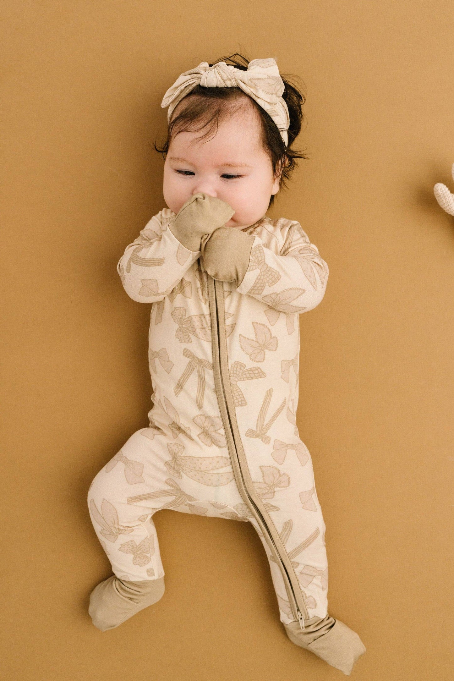 Neutral Bows Bamboo Sleeper