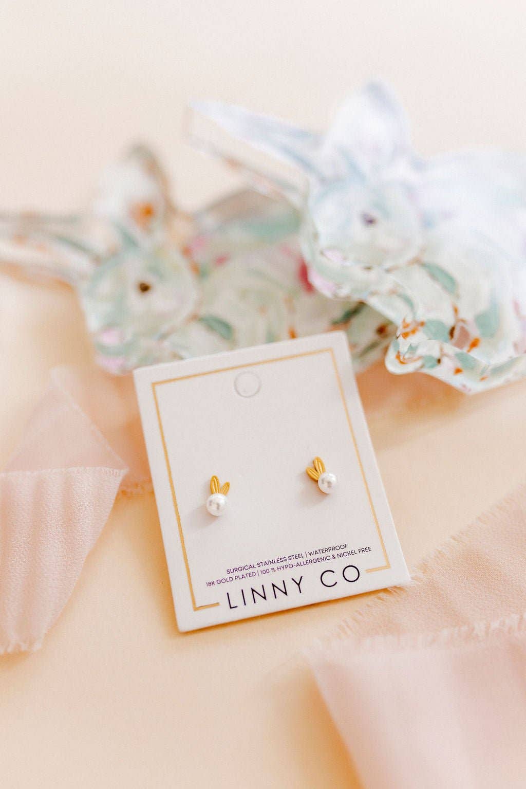Screwback Stud Earrings - Heidi Pearl Bunny