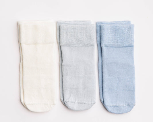 Casen - Non-Slip Baby Socks in Ivory, Powder and Baby Blue