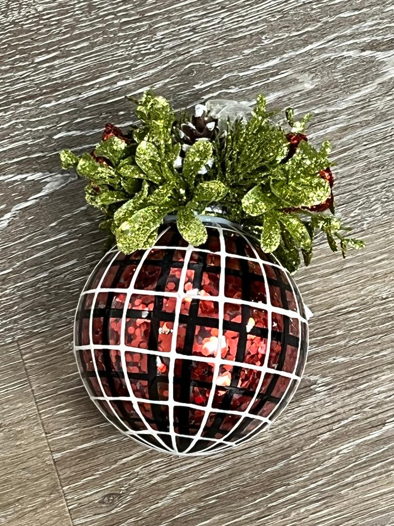 Kissing Krystals- Mistletoe Plaid