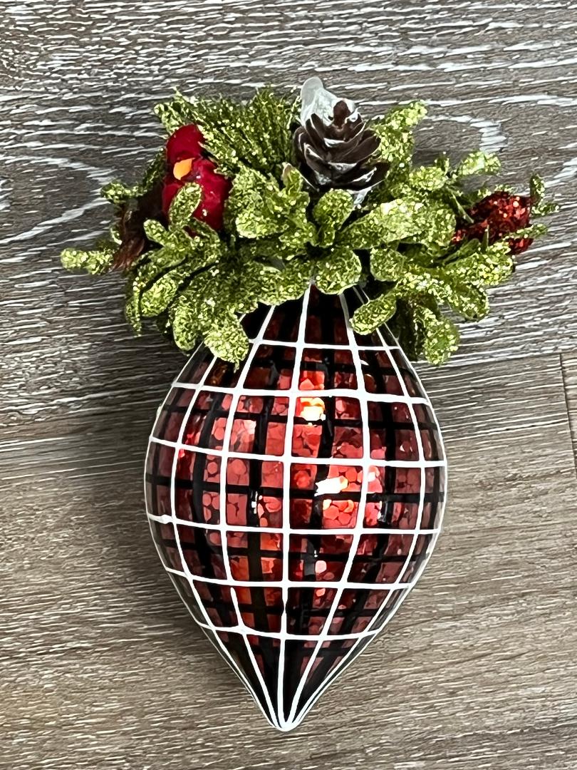 Kissing Krystals- Mistletoe Plaid